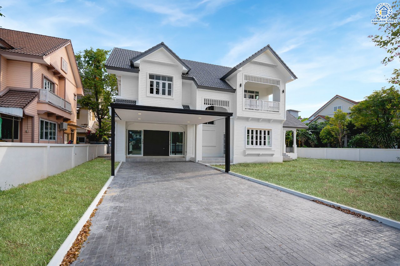 บ้านมือสองตกแต่งใหม่ โครงการ ลัดดารมย์ เพชรเกษม69 ตกแต่งหรูหราดีไซน์สุด Classic วิวสวนสาธารณะ ใกล้ส่วนกลาง บนเนื้อที่ 173.5 ตร.ว. ฟังก์ชันจัดเต็ม 4 ห้องนอน 4 ห้องน้ำ 1 ห้องอเนกประสงค์ 1 ห้องแม่บ้าน จอดรถได้ถึง 2 คัน บนทำเลศักยภาพ เชื่อมต่อหลายเส้นทาง ใกล้เดอะมอลล์บางแค จุดขึ้นทางด่วน "กาญจนาภิเษก" และรถไฟฟ้าสายสีน้ำเงิน "สถานีหลักสอง"